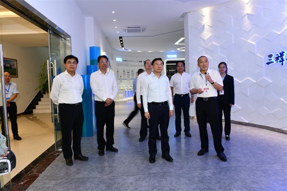 20190929于伟国在三祥-52739f3a-f3bc-4c80-b1ee-f88df60fa726.jpg 20190929于伟国在三祥-52739f3a-f3bc-4c80-b1ee-f88df60fa726.jpg